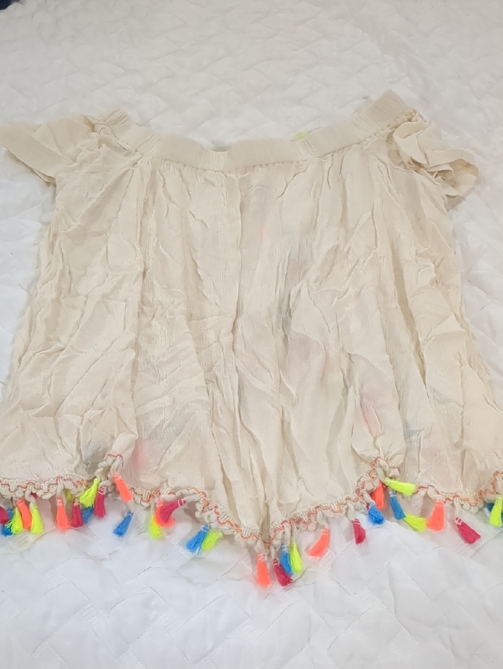 SHEIN Cream Curved-Edge Top with Multicolor Tassel Accent Sz 1XL